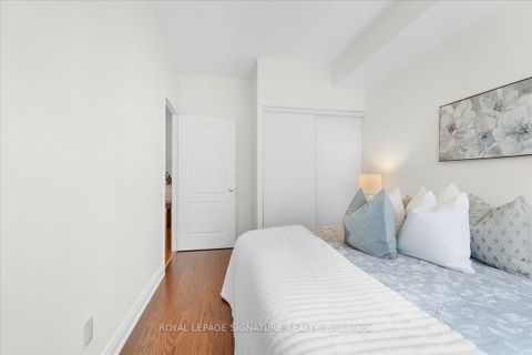 Photo 20 at 802 - 1 Lomond Drive, City Centre West, Toronto