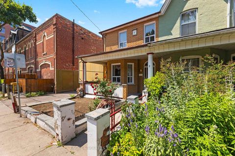 Photo 2 at 8 Brookfield Street, Bellwoods, Toronto