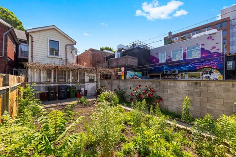 Photo 35 at 8 Brookfield Street, Bellwoods, Toronto