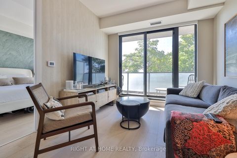 Photo 6 at 410 - 430 Roncesvalles Avenue, Swansea, Toronto