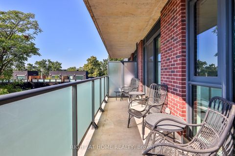 Photo 9 at 410 - 430 Roncesvalles Avenue, Swansea, Toronto