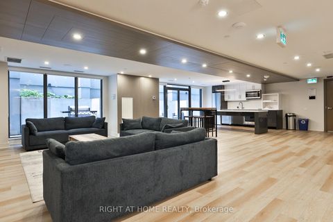 Photo 28 at 410 - 430 Roncesvalles Avenue, Swansea, Toronto