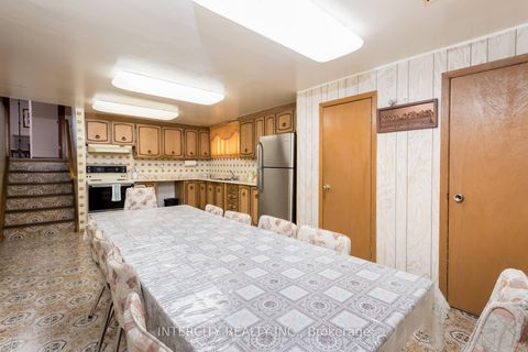 Photo 31 at 852 Glencairn Avenue, Glen Park, Toronto