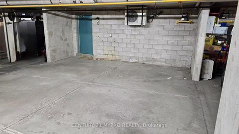 Photo 26 at 32 - 735 New Westminster Drive, Brownridge, Vaughan