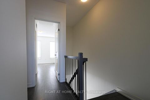 Photo 11 at 3092 Ernest Appelbe Boulevard, GO Glenorchy, Oakville