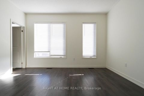 Photo 13 at 3092 Ernest Appelbe Boulevard, GO Glenorchy, Oakville