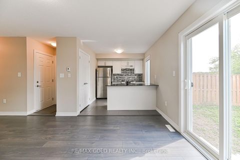 Photo 14 at 72 Brown Bear Street, Rural Barrie Southwest, Barrie