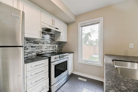 Photo 17 at 72 Brown Bear Street, Rural Barrie Southwest, Barrie
