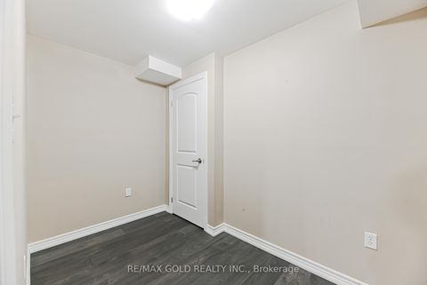 Photo 44 at 72 Brown Bear Street, Rural Barrie Southwest, Barrie