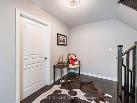 Photo 18 at 44 - 26 APPLEWOOD Lane, Etobicoke West Mall, Toronto