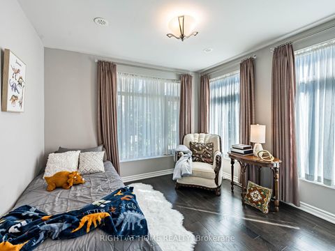 Photo 19 at 44 - 26 APPLEWOOD Lane, Etobicoke West Mall, Toronto