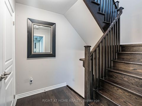 Photo 27 at 44 - 26 APPLEWOOD Lane, Etobicoke West Mall, Toronto