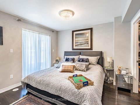 Photo 28 at 44 - 26 APPLEWOOD Lane, Etobicoke West Mall, Toronto