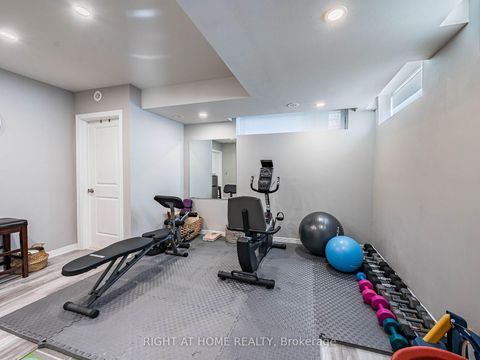 Photo 43 at 44 - 26 APPLEWOOD Lane, Etobicoke West Mall, Toronto