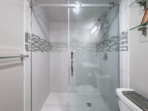 Photo 46 at 44 - 26 APPLEWOOD Lane, Etobicoke West Mall, Toronto