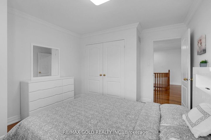 Photo 33 at 52 LINDERWOOD Drive N, Fletcher's Meadow, Brampton