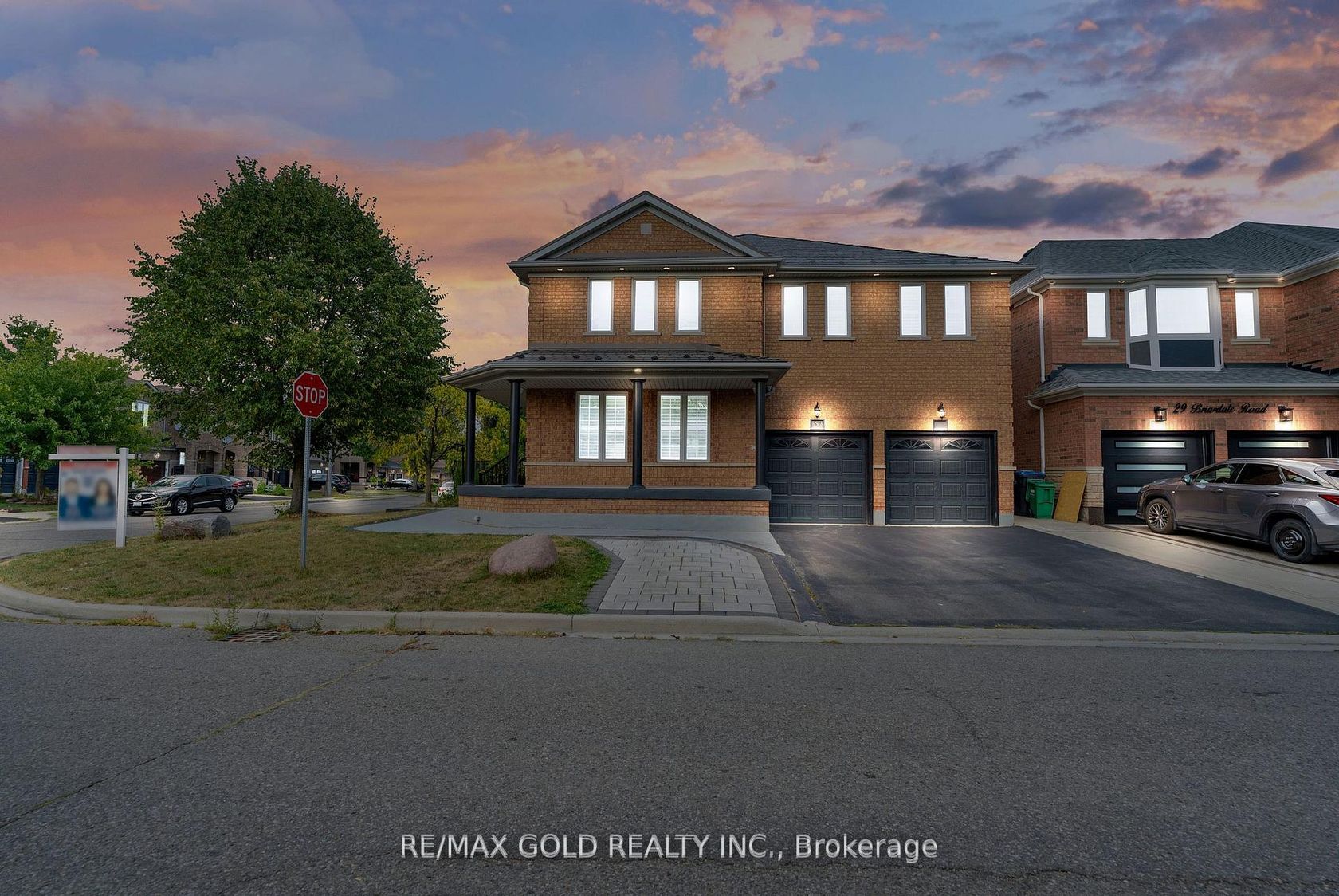 52 LINDERWOOD Drive N, Fletcher's Meadow, Brampton 2