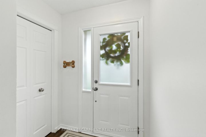 Photo 3 at 23 - 415 River Oaks Boulevard W, RO River Oaks, Oakville