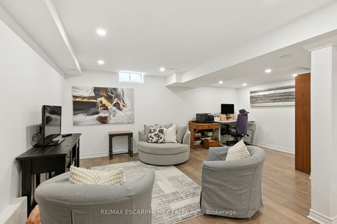 Photo 28 at 23 - 415 River Oaks Boulevard W, RO River Oaks, Oakville