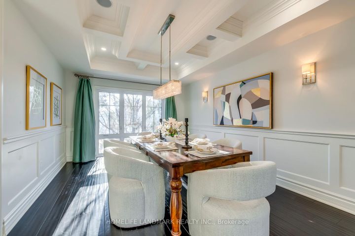 Photo 5 at 214 Waneta Drive, WO West, Oakville