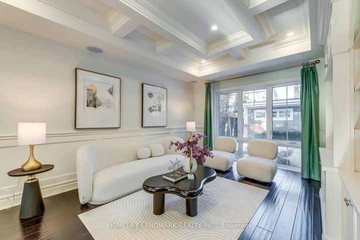 Photo 6 at 214 Waneta Drive, WO West, Oakville