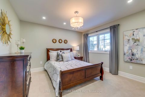 Photo 21 at 214 Waneta Drive, WO West, Oakville
