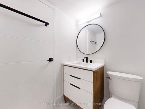 Photo 20 at 2210 - 10 Queens Quay W, Waterfront Communities C1, Toronto