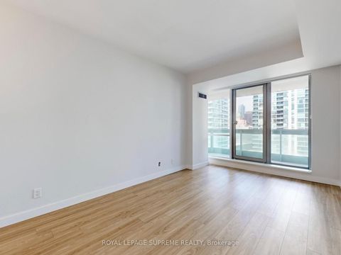 Photo 21 at 2210 - 10 Queens Quay W, Waterfront Communities C1, Toronto