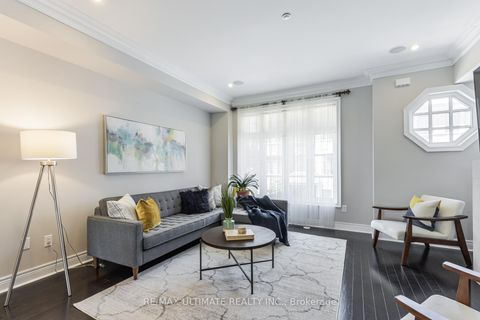 Photo 3 at 7 - 15 Powseland Crescent W, West Woodbridge, Vaughan