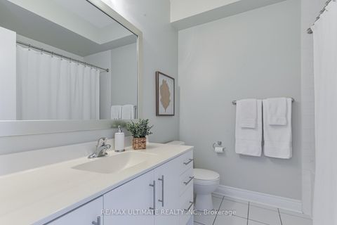 Photo 7 at 7 - 15 Powseland Crescent W, West Woodbridge, Vaughan