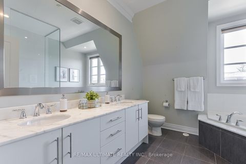 Photo 8 at 7 - 15 Powseland Crescent W, West Woodbridge, Vaughan