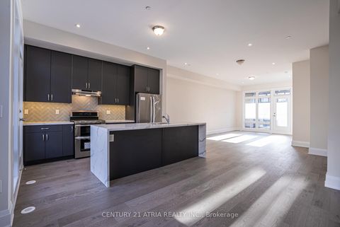 Photo 5 at 42 Ingersoll Lane, Jefferson, Richmond Hill