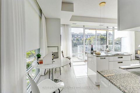 Photo 4 at 314 - 90 Stadium Road, Niagara, Toronto