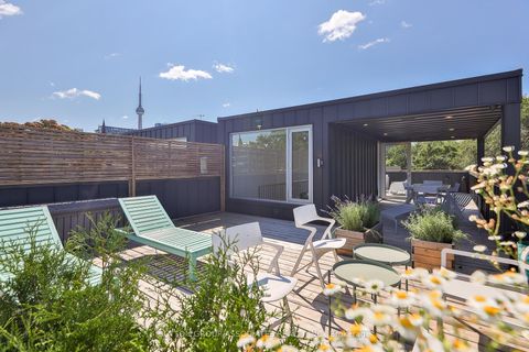 Photo 33 at 22 Mitchell Avenue, Niagara, Toronto