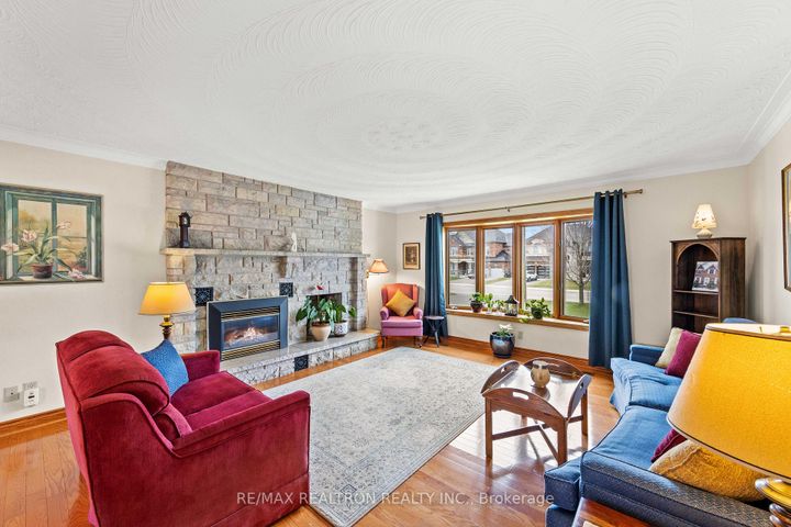 Photo 5 at 593 Simcoe Road, Bradford, Bradford West Gwillimbury