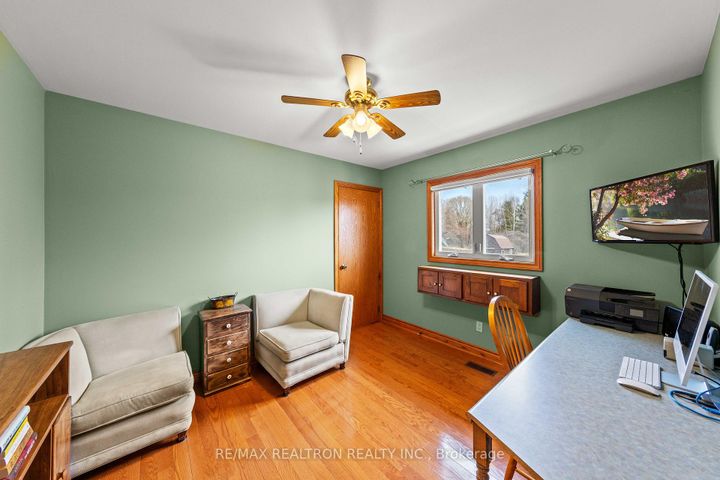 Photo 17 at 593 Simcoe Road, Bradford, Bradford West Gwillimbury
