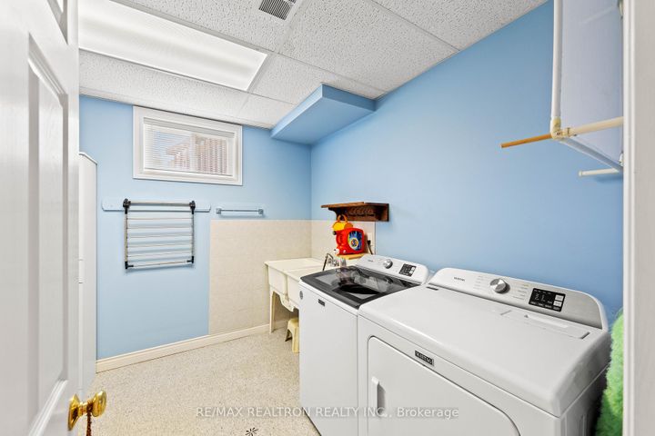 Photo 26 at 593 Simcoe Road, Bradford, Bradford West Gwillimbury