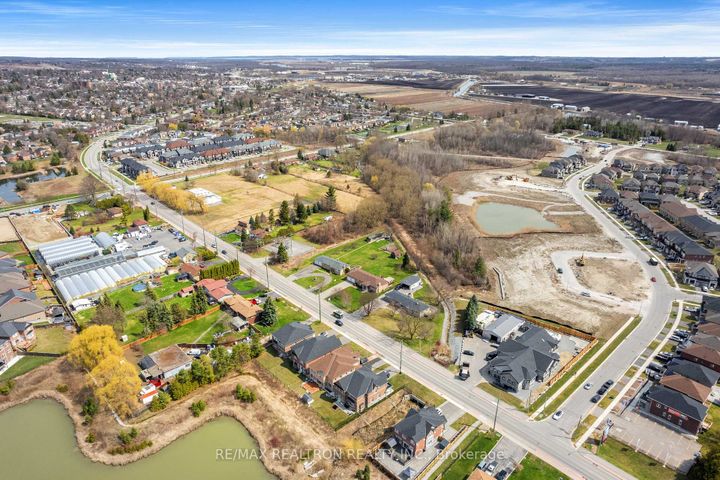 Photo 39 at 593 Simcoe Road, Bradford, Bradford West Gwillimbury