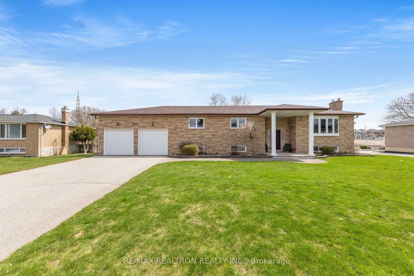593 Simcoe Road, Bradford, Bradford West Gwillimbury 2