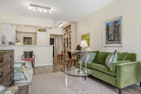 Photo 8 at 605 - 1 Deer Park Crescent, St. Clair, Toronto
