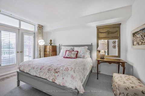 Photo 15 at 605 - 1 Deer Park Crescent, St. Clair, Toronto