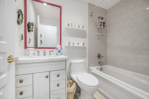 Photo 17 at 605 - 1 Deer Park Crescent, St. Clair, Toronto