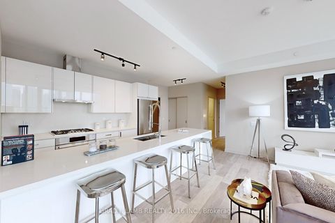 Photo 8 at 1702 - 458 Richmond Street W, Waterfront Communities C1, Toronto