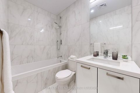Photo 34 at 1702 - 458 Richmond Street W, Waterfront Communities C1, Toronto
