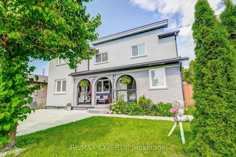 Photo 2 at 31 Shalom Crescent, Clairville, Toronto
