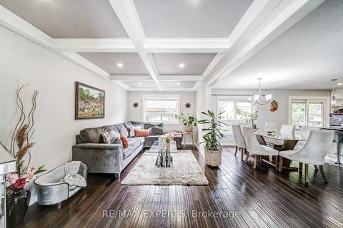 Photo 4 at 31 Shalom Crescent, Clairville, Toronto