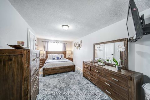 Photo 19 at 31 Shalom Crescent, Clairville, Toronto