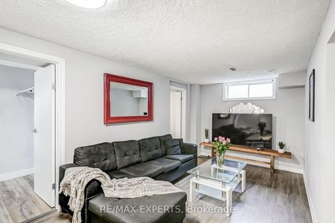 Photo 32 at 31 Shalom Crescent, Clairville, Toronto