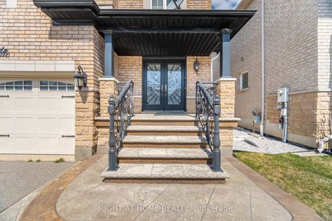 Photo 1 at 204 Lormel Gate, Vellore Village, Vaughan Photo 1 at 204 Lormel Gate, Vellore Village, Vaughan