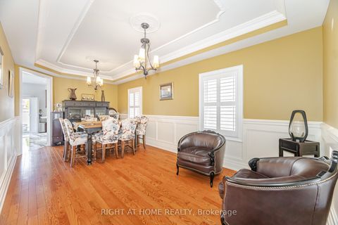 Photo 7 at 204 Lormel Gate, Vellore Village, Vaughan